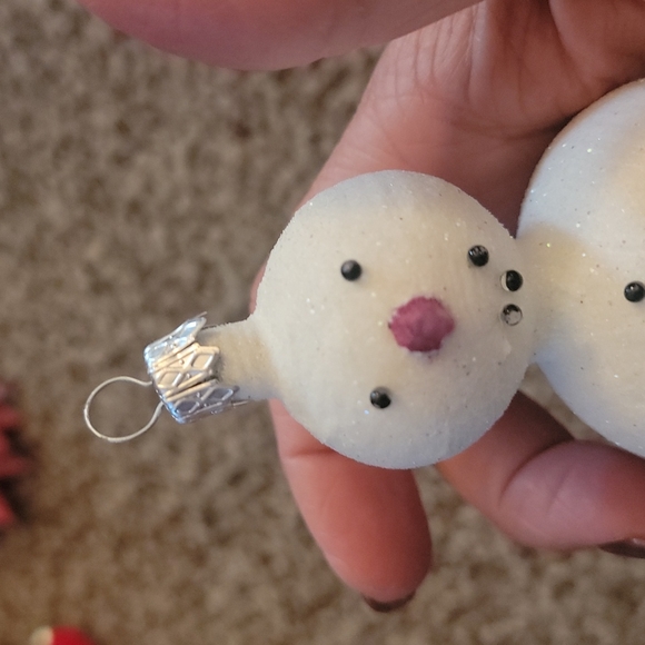 ADORABLE SNOWMAN ORNAMENT - Picture 3 of 3